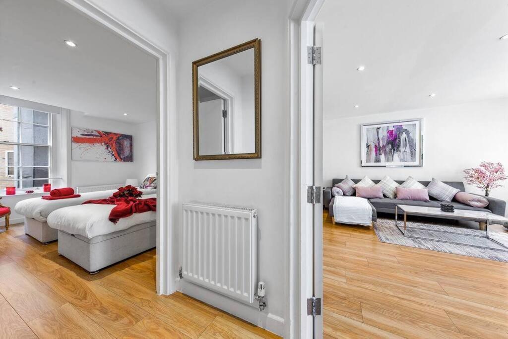 3 Bedroom Apartment In Haymarket Central London Sleep 10 Hy2 외부 사진