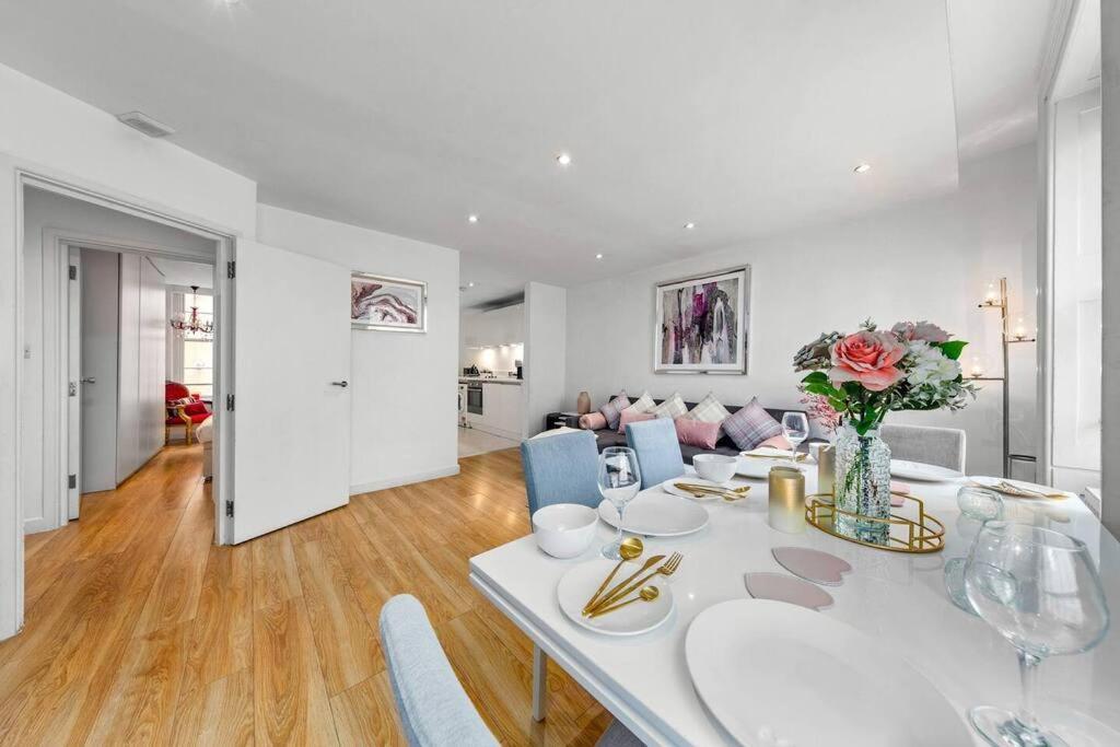 3 Bedroom Apartment In Haymarket Central London Sleep 10 Hy2 외부 사진