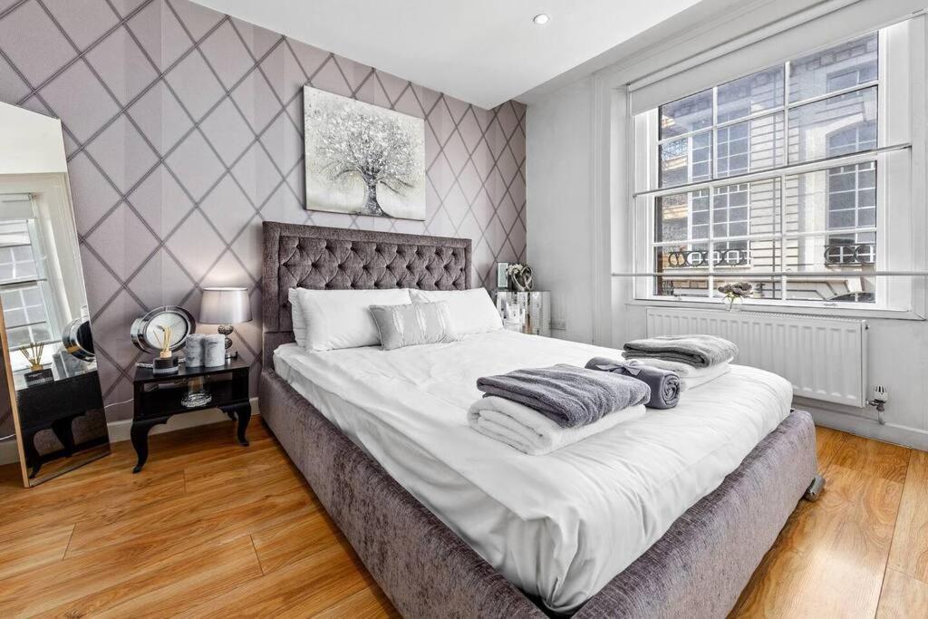 3 Bedroom Apartment In Haymarket Central London Sleep 10 Hy2 외부 사진