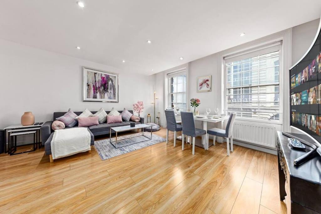 3 Bedroom Apartment In Haymarket Central London Sleep 10 Hy2 외부 사진