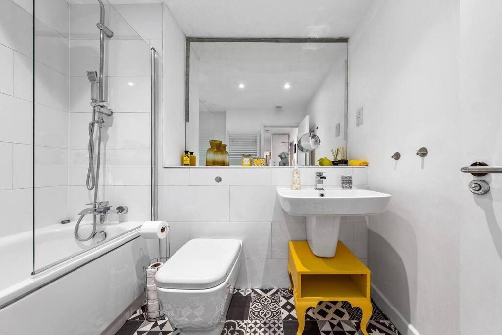 3 Bedroom Apartment In Haymarket Central London Sleep 10 Hy2 외부 사진