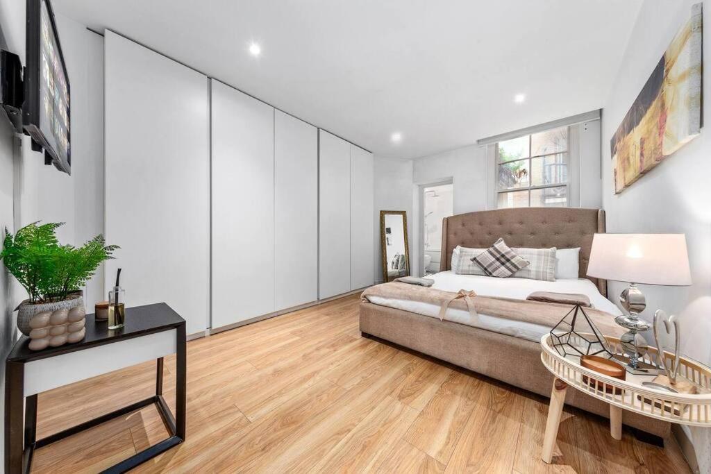 3 Bedroom Apartment In Haymarket Central London Sleep 10 Hy2 외부 사진