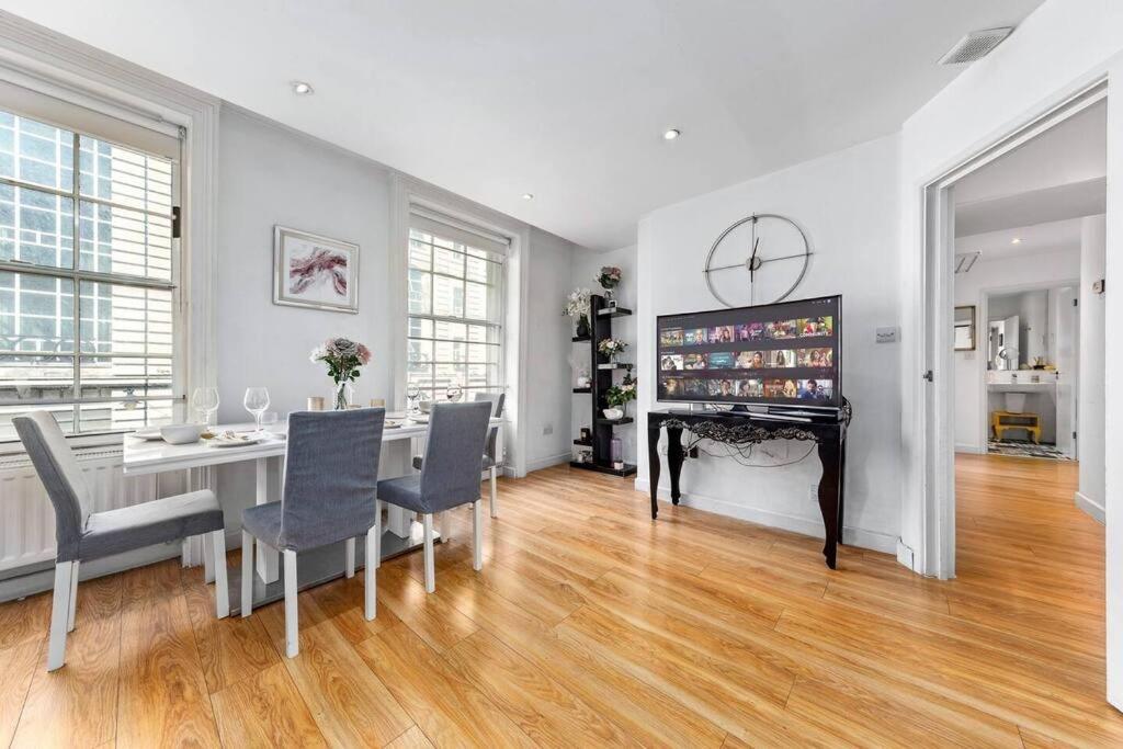 3 Bedroom Apartment In Haymarket Central London Sleep 10 Hy2 외부 사진